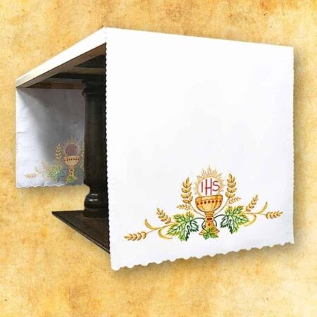 Mantel de altar bordado con cáliz