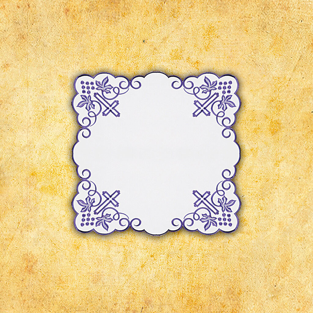 Cubierta bordada violeta 45x45