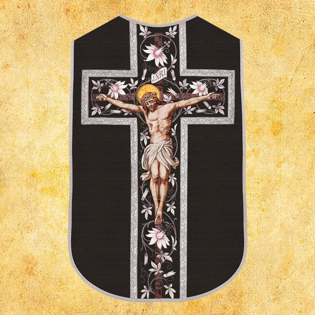 Casulla romana réplica negro Jesús en la Cruz Casulla romana réplica negro Jesús en la Cruz