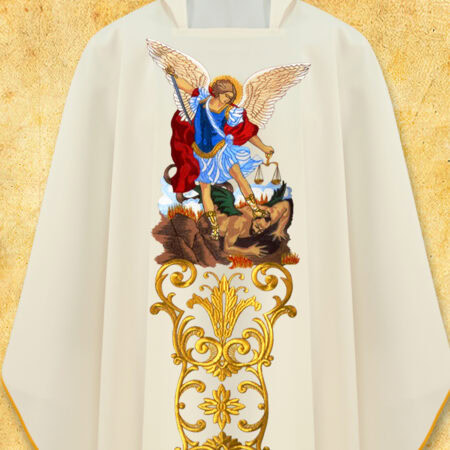 Casulla litúrgica San Miguel Arcángel bordada