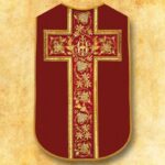 Casulla romana réplica roja IHS