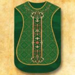 Casulla romana réplica verde IHS