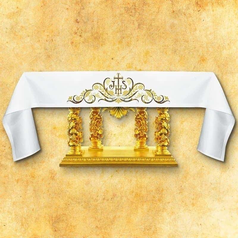 Mantel bordado con IHS Mantel bordado con IHS