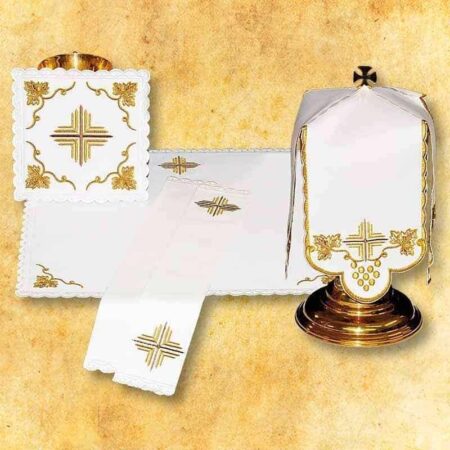 Conjunto de ropa de altar para el cáliz dorado