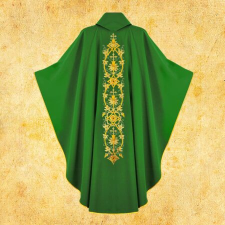 Casulla bordada verde IHS