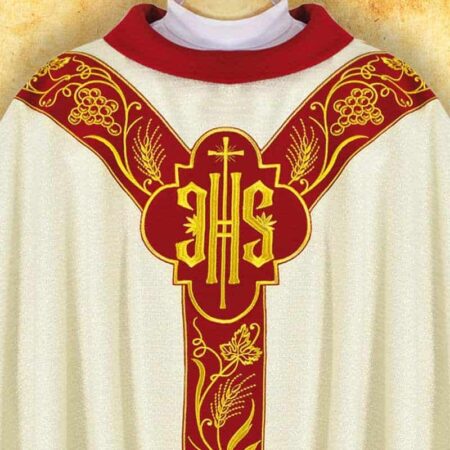 Casulla bordada litúrgica en color ecru con síVirgen Maríaolo IHS