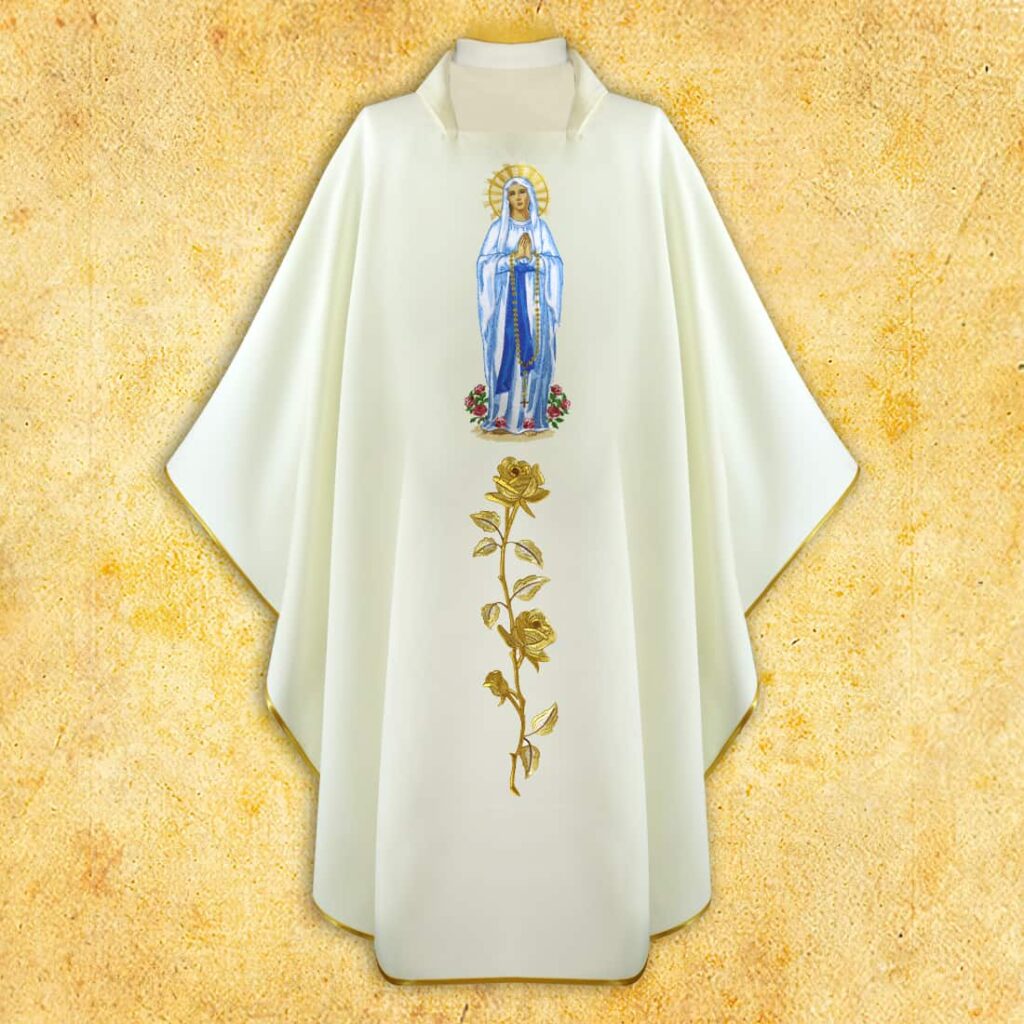 Casulla bordada Madonna Di Lourdes