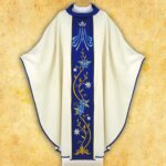 Casulla con bordado mariano