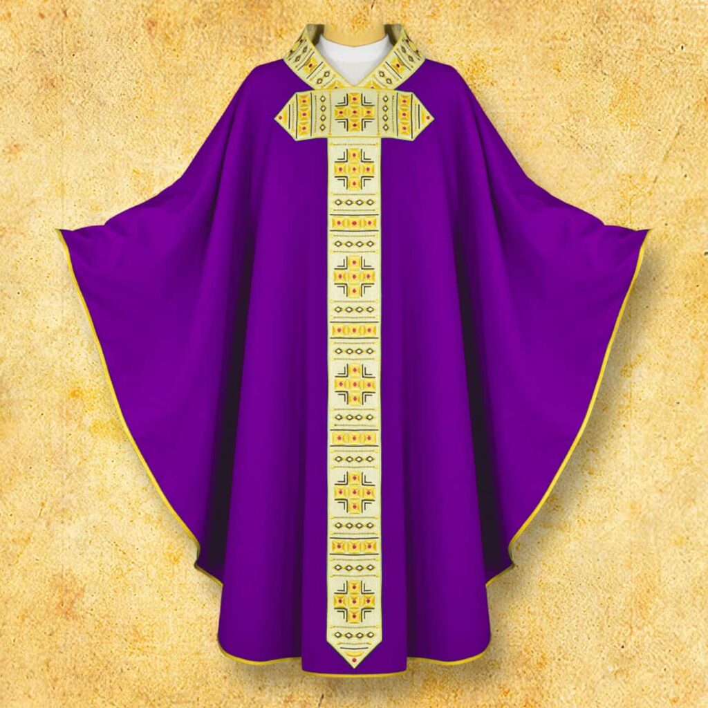 Casulla bordada morado Casulla bordada morado