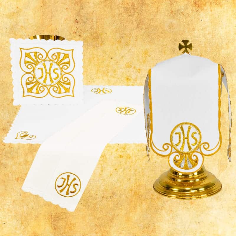 Conjunto litúrgico ropa de altar y conopeo dorado Conjunto litúrgico ropa de altar y conopeo dorado