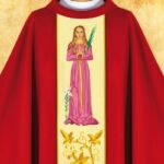 Casulla bordada San Filomena