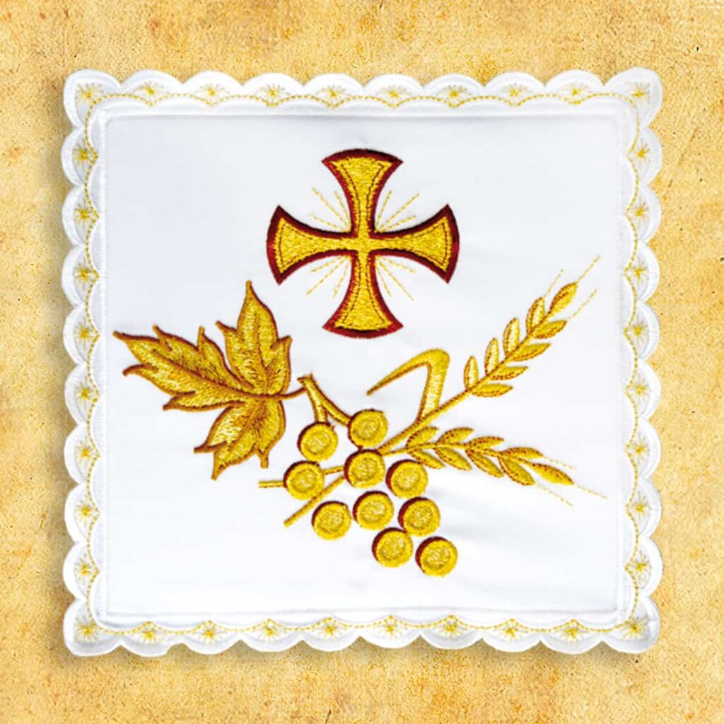 Pala de cáliz bordada blanca Pala de cáliz bordada blanca