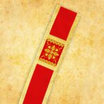 Estola diaconal roja bordada