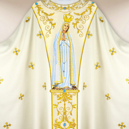 Casulla bordada Madre de Dios de Fátima