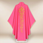 Casulla bordada litúrgica rosa