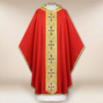 Casulla bordada roja con cruces