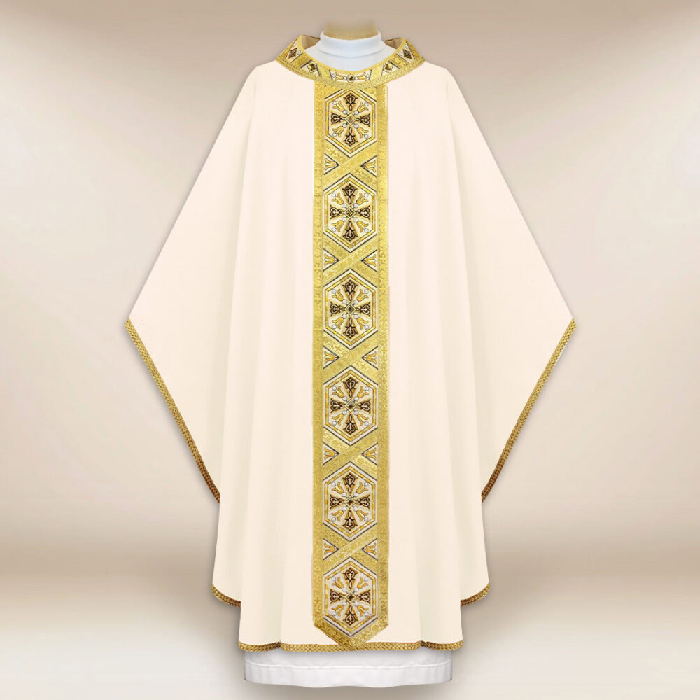 Casulla bordada ecru con cruces