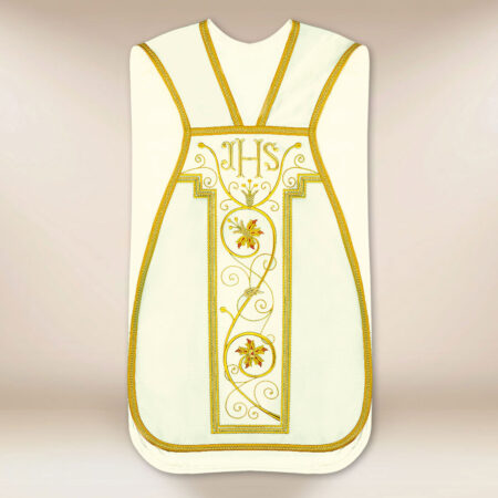 Casulla romana bordada con IHS ecru