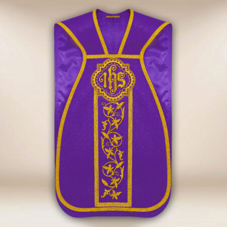 Casulla romana bordada morada