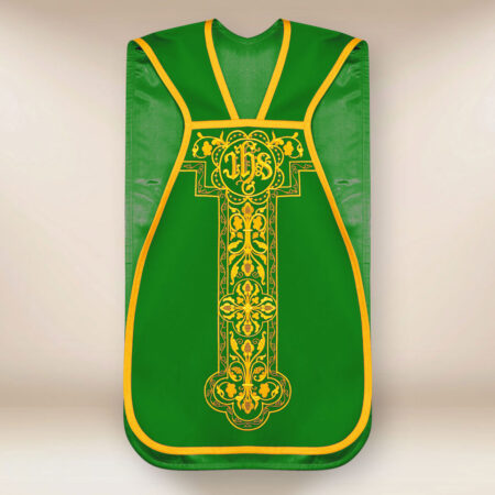 Casulla romana bordada en verde
