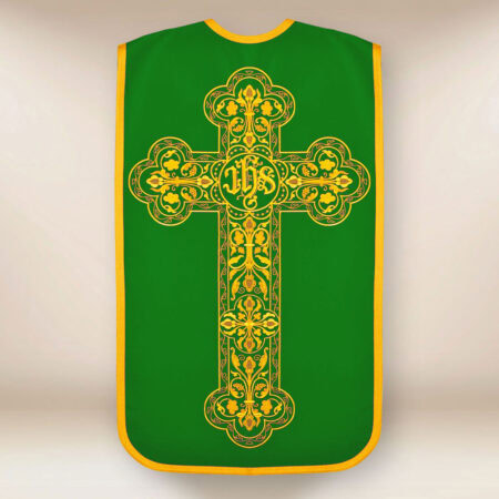Casulla romana bordada en verde