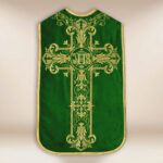 Casulla romana en color verde
