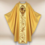 Casulla con imagen de la Madonna de Częstochowa