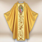 Casulla con la imagen de la Madre de Dios de Guadalupe