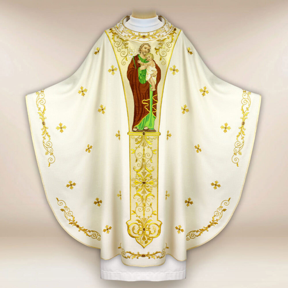 Casulla bordada con la imagen de san José