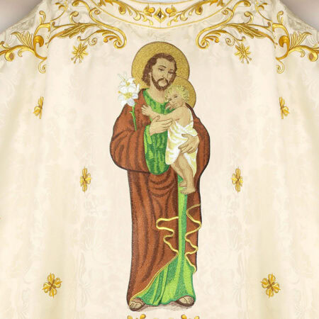 Casulla bordada con la imagen de san José