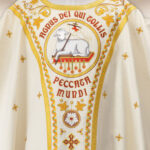 Casulla bordada Cordero de Dios premium