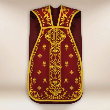 Casulla romana bordada con IHS burdeos