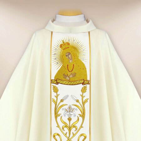 Casulla bordada Madre de Dios de Ostra Brama