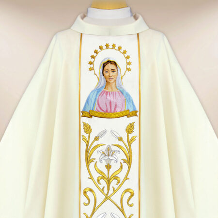 Casulla bordada Madre de Dios de Medjugorie