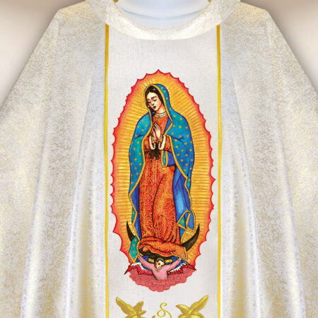Casulla bordada Madre de Dios de Guadalupe