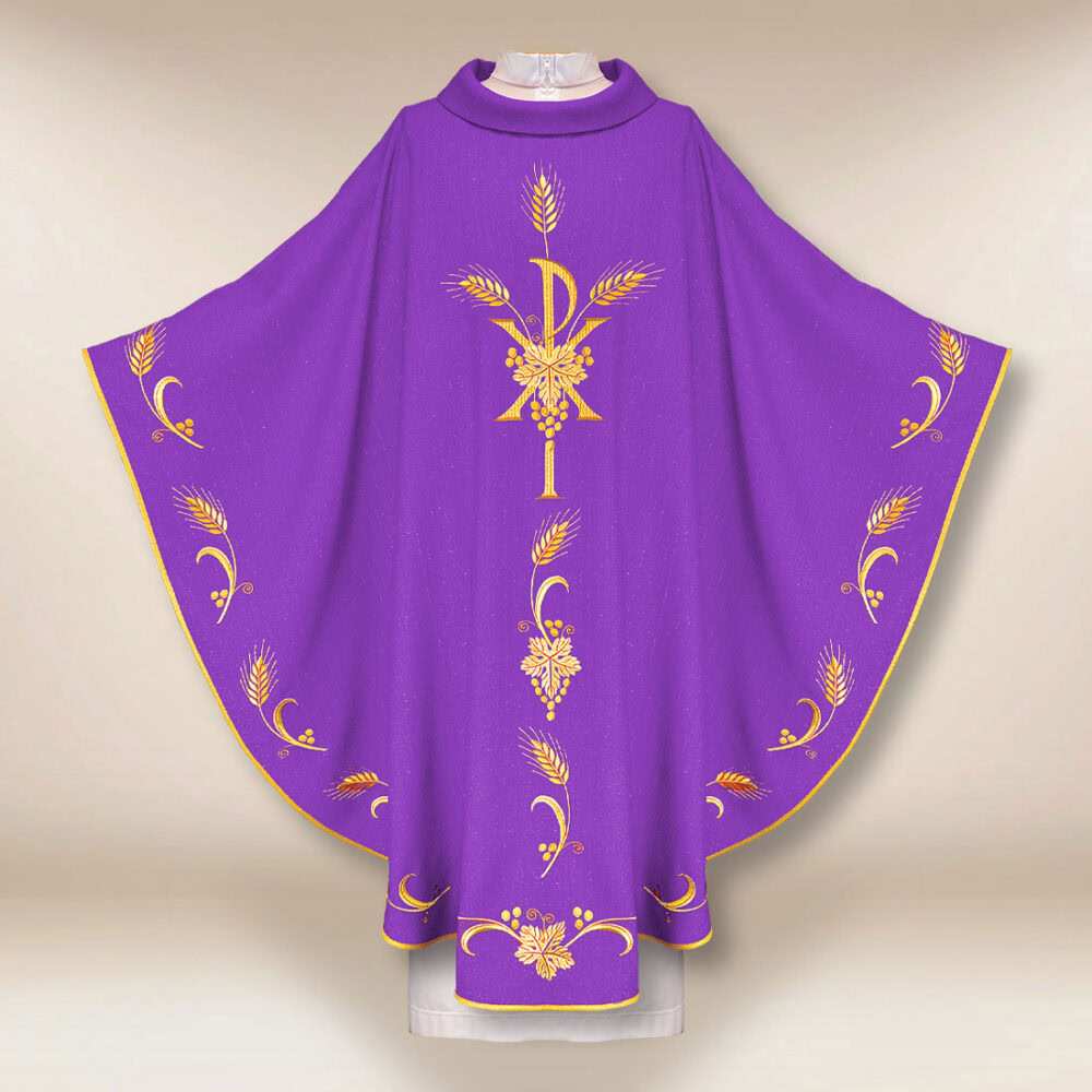 Casulla litúrgica morada con PX