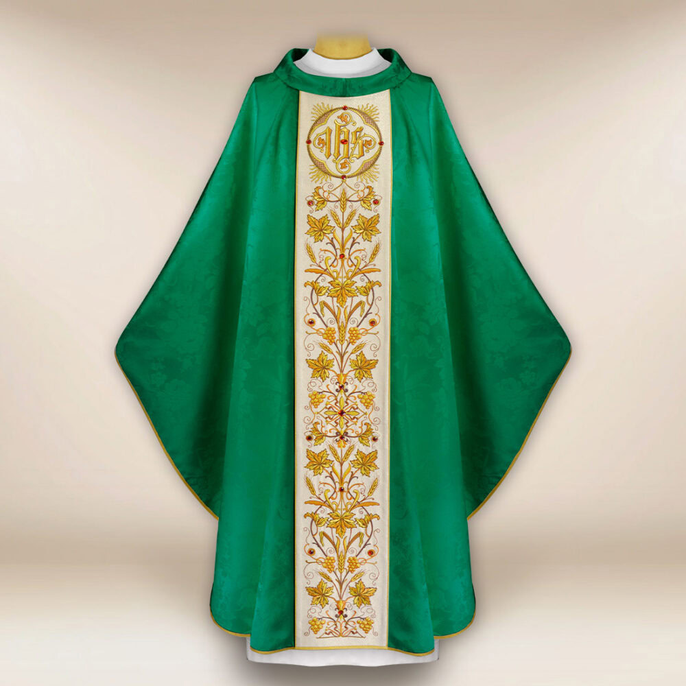 Casulla bordada de jacquard verde