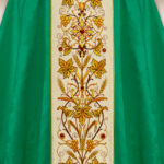 Casulla bordada de jacquard verde