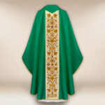 Casulla bordada de jacquard verde