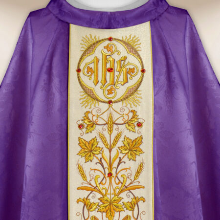 Casulla bordada de jacquard morado