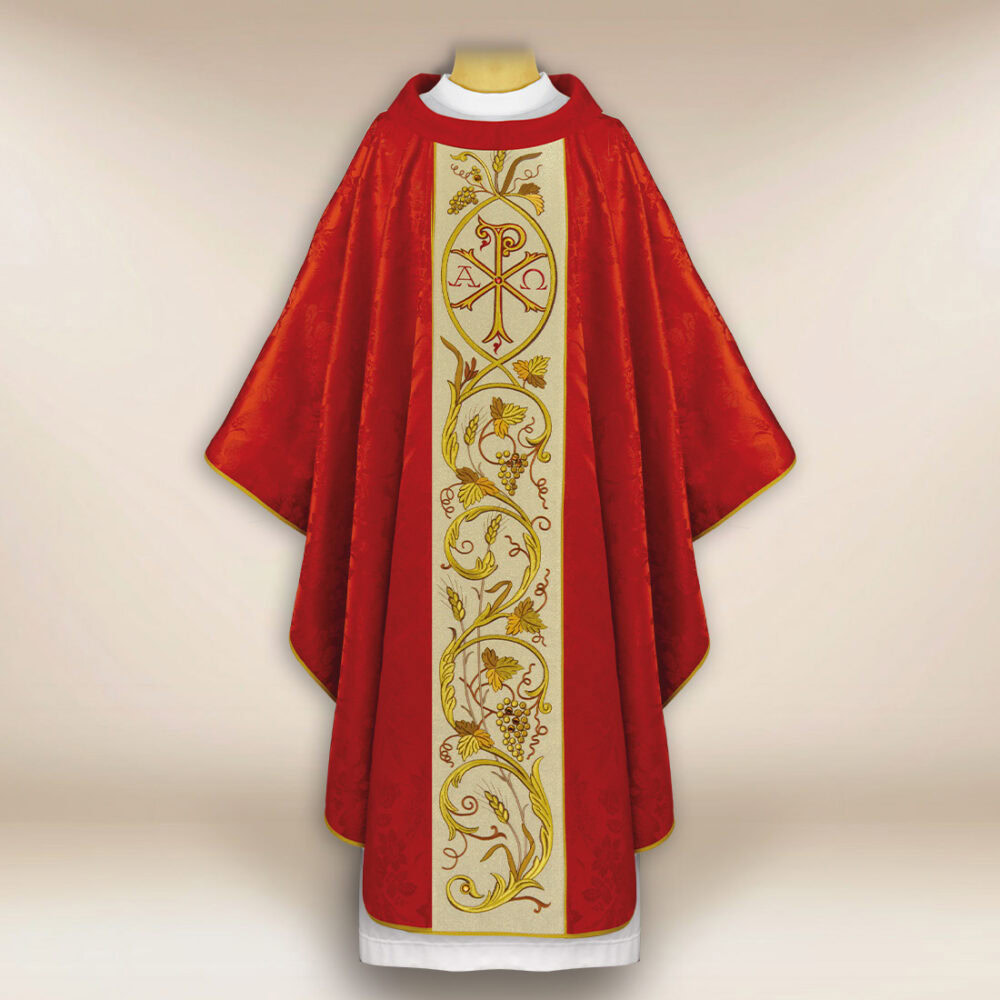 Casulla bordada con PX Christum