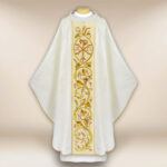 Casulla bordada con PX Christum