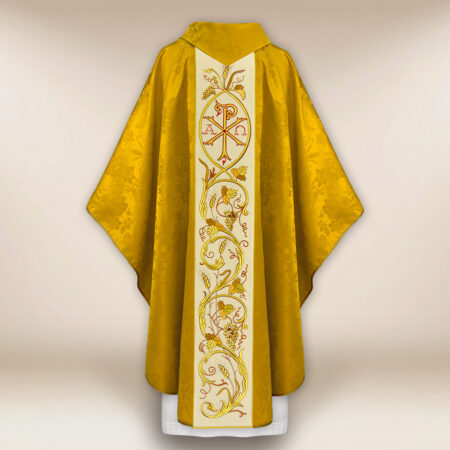 Casulla bordada con PX Christum