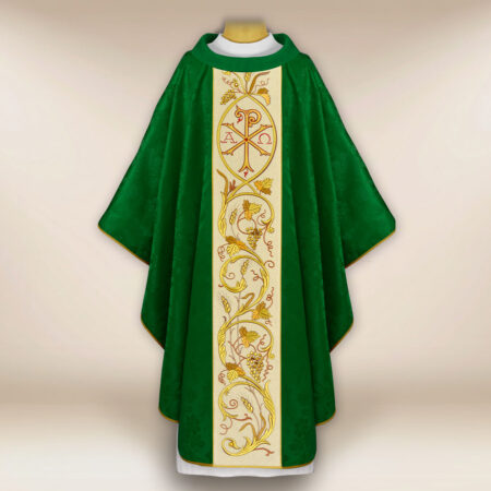 Casulla bordada con PX Christum