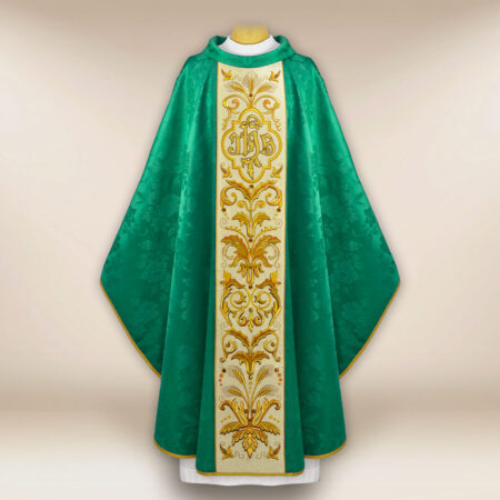 Casulla bordada IHS verde