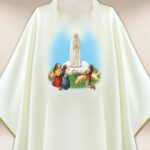 Casulla con imagen de la Madonna de Fátima