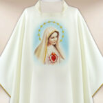 Casulla con imagen de la Madonna de Fátima