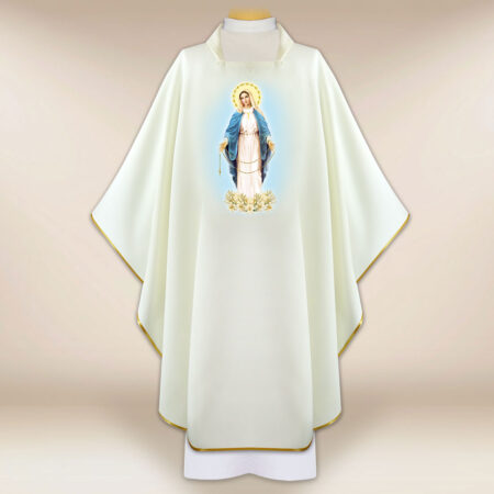 Casulla con imagen Madre de Dios del Rosario