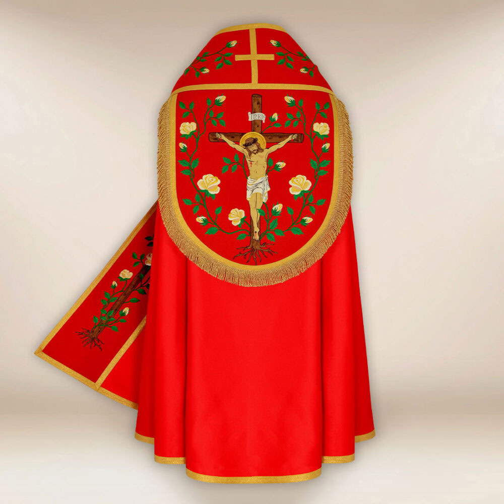 Capa pluvial romana bordada en color rojo "Jesús en la Cruz"