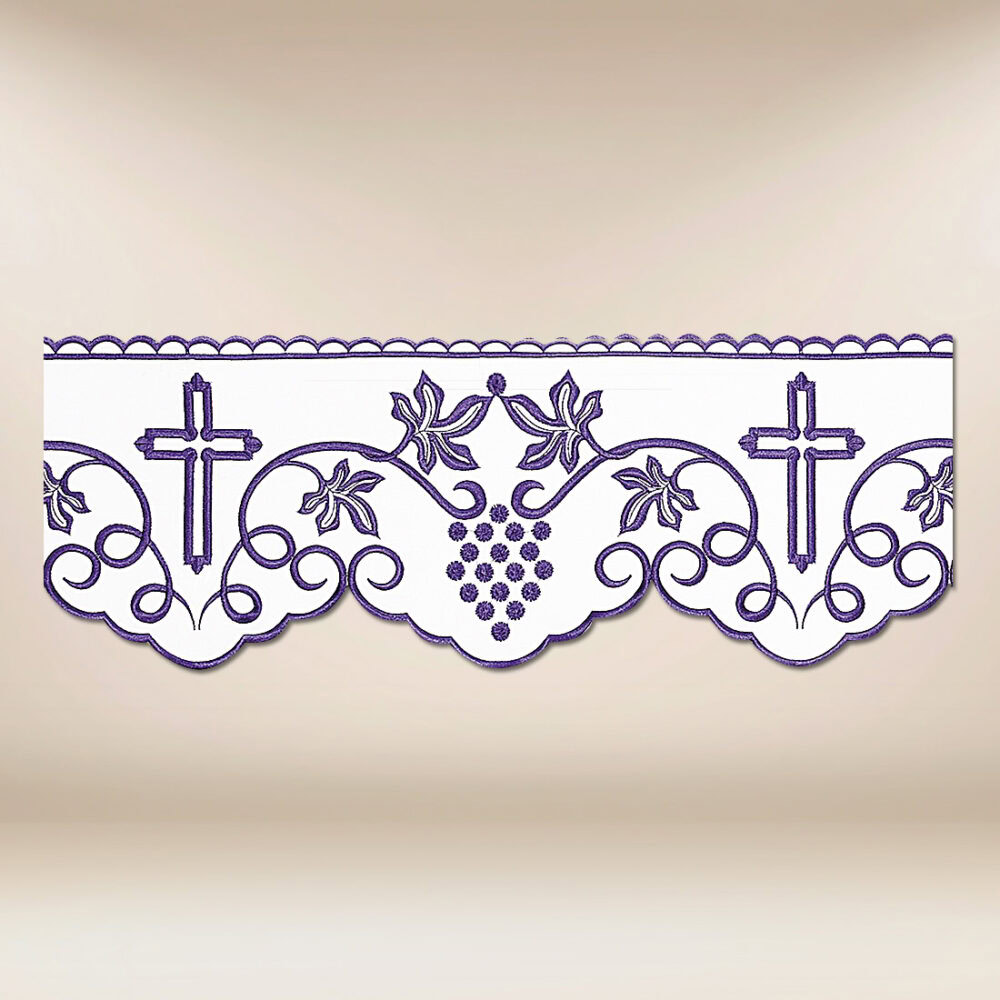 Encaje bordado morado